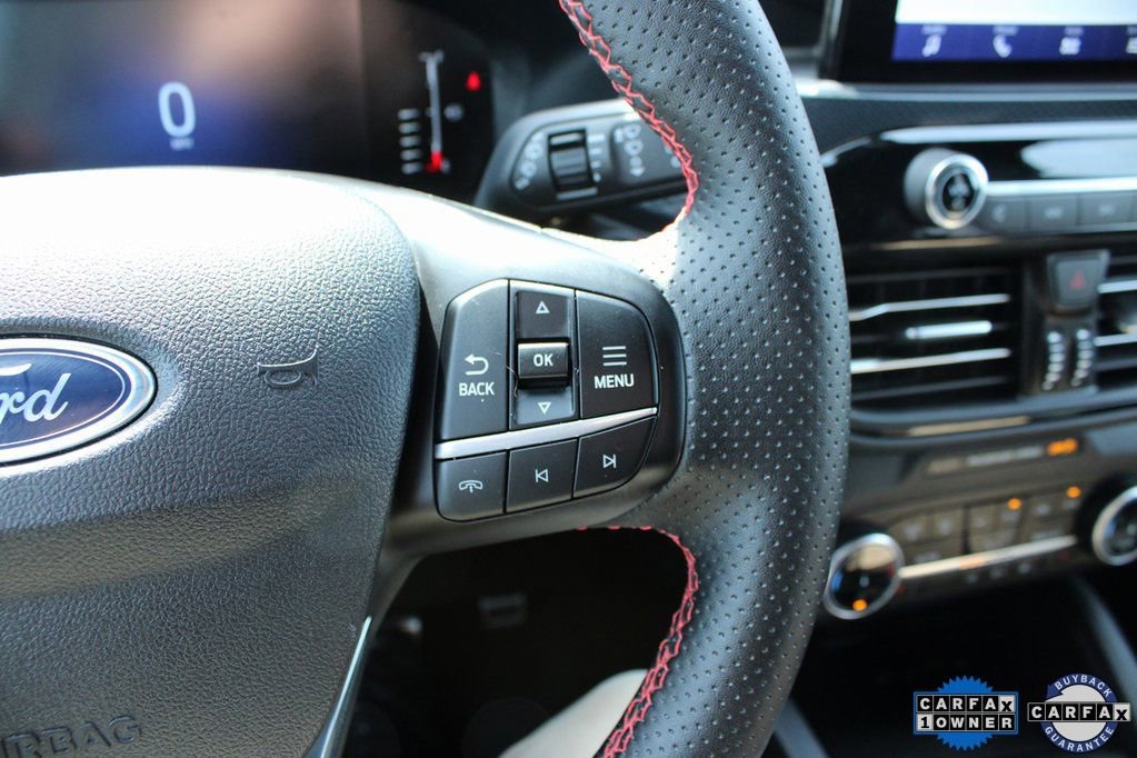 Used 2024 Ford Escape ST-Line w/ Cold Weather Package image 32