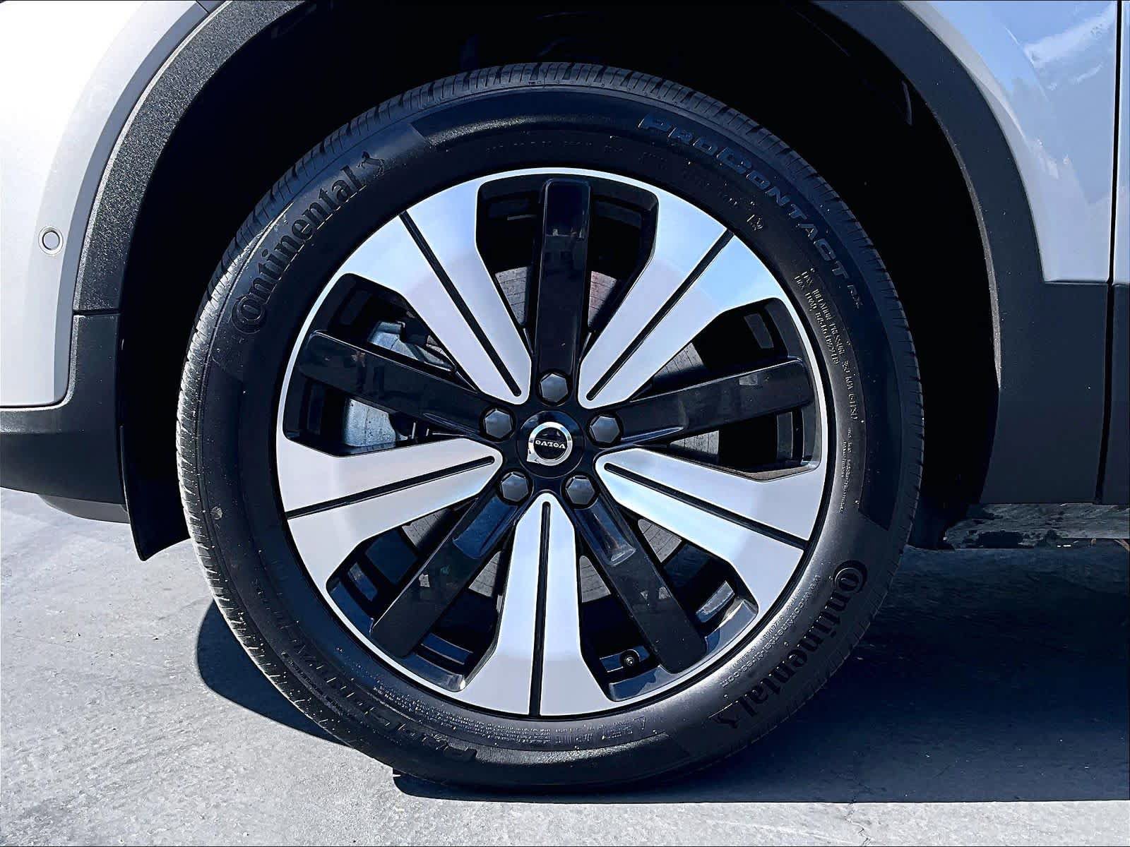 Used 2023 Volvo C40 P8 Recharge Plus AWD/4WD image 12