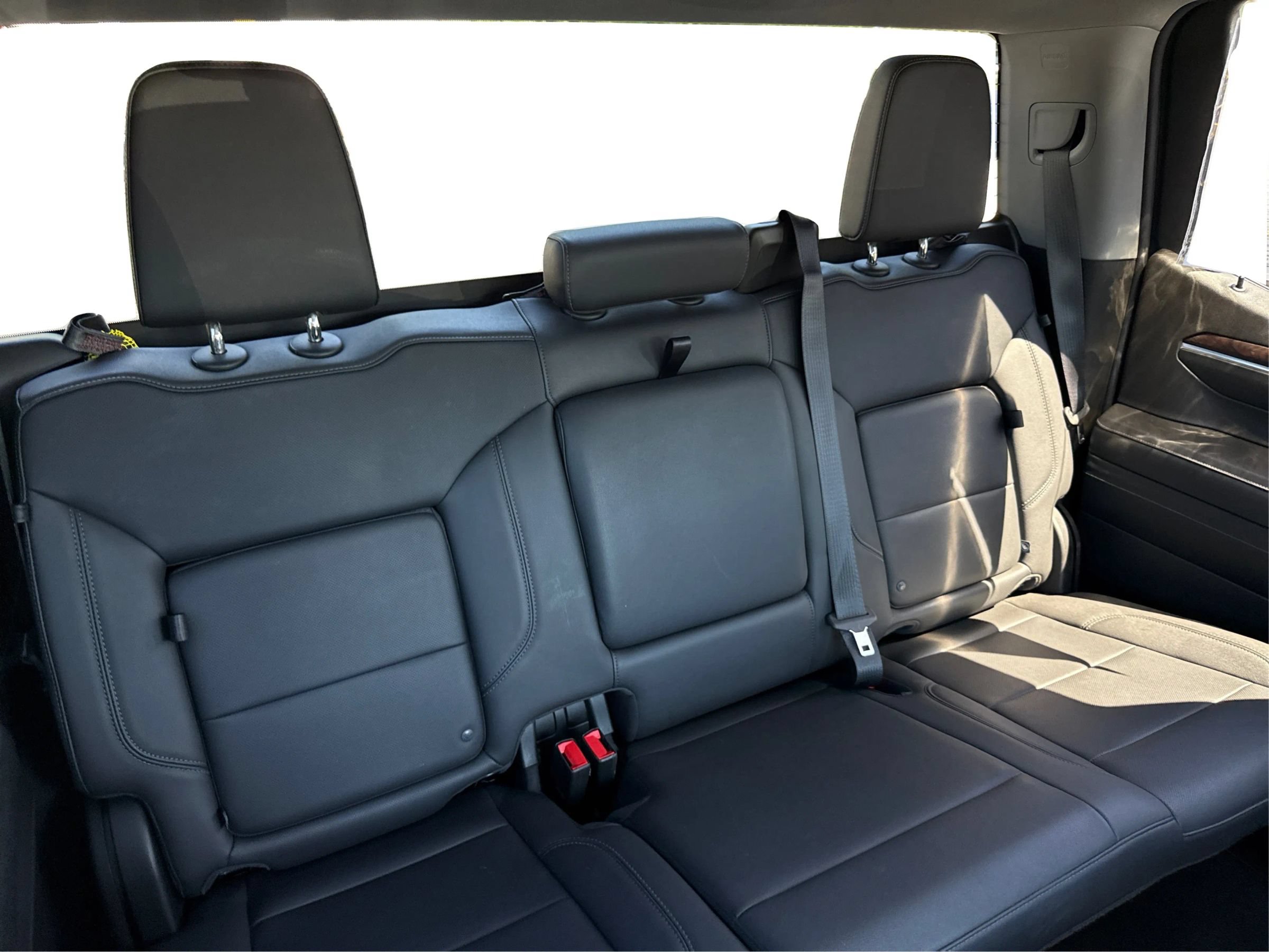 Used 2022 GMC Sierra 1500 SLT w/ Max Trailering Package AWD/4WD image 12