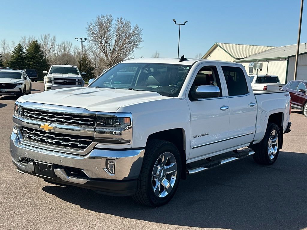 Used 2017 Chevrolet Silverado 1500 LTZ w/ Sport Package AWD/4WD image 4