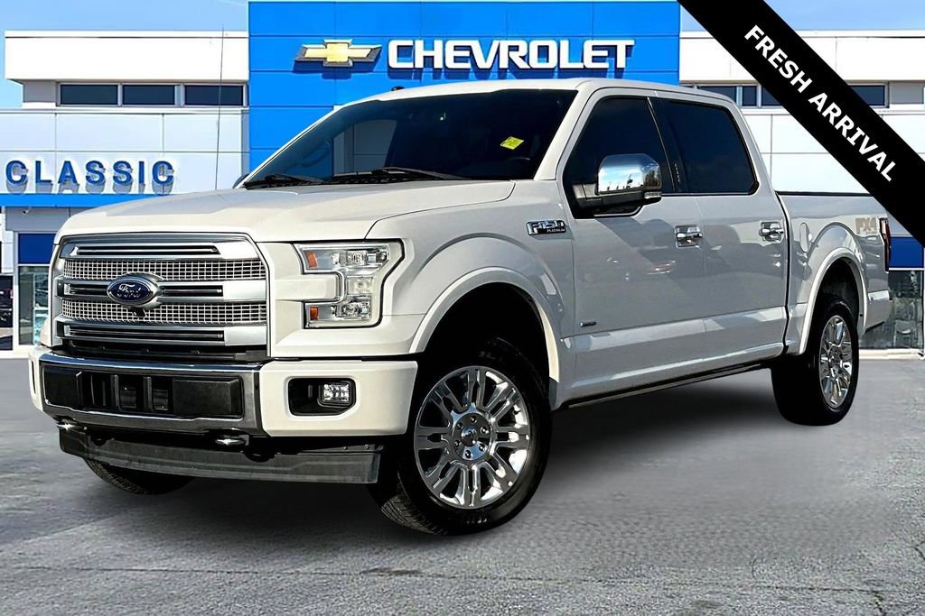 Used 2017 Ford F150 Platinum w/ Equipment Group 701A Luxury AWD/4WD image 3