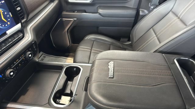 Used 2024 Chevrolet Silverado 2500 High Country AWD/4WD image 8