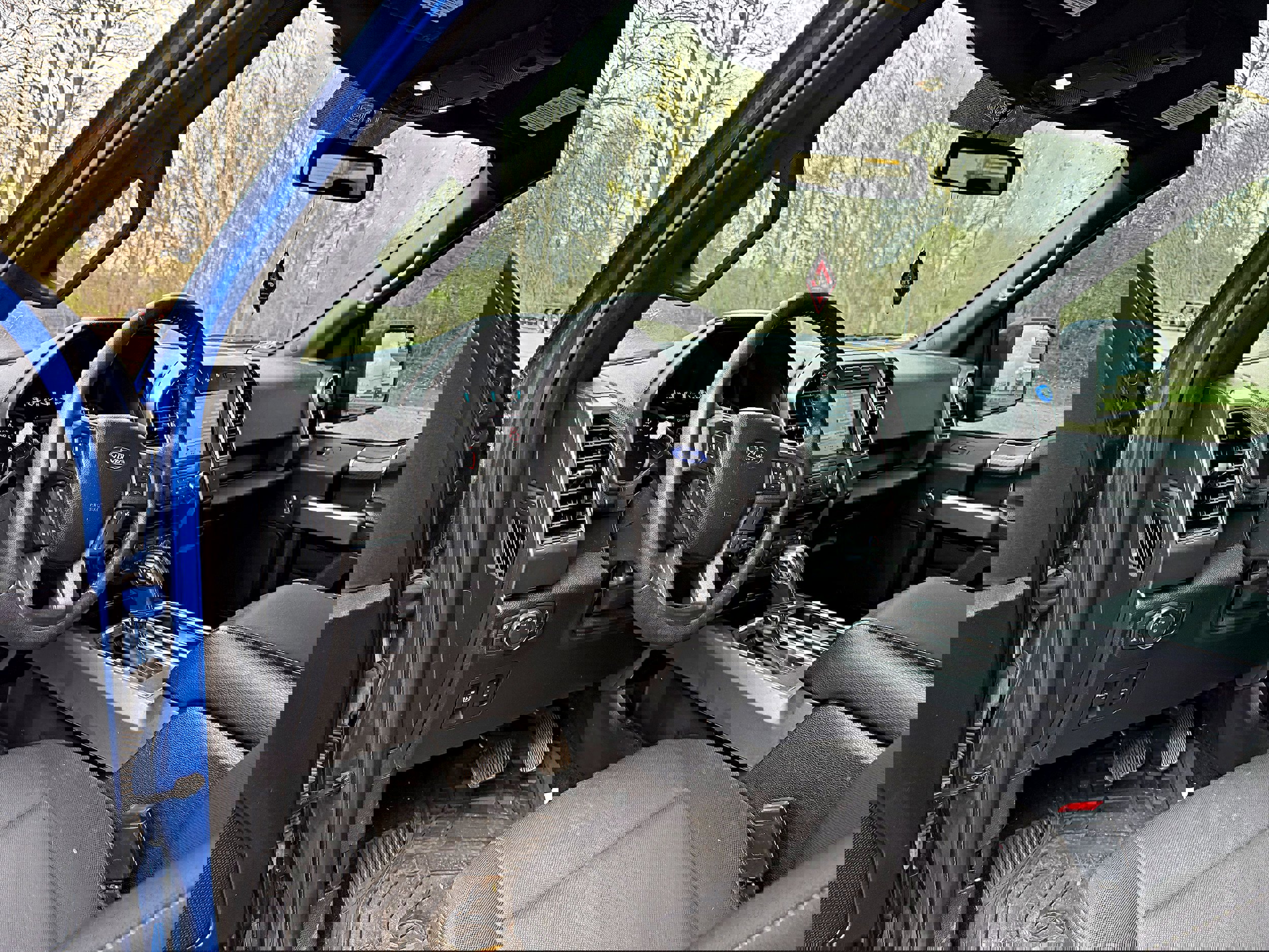 Used 2018 Ford F150 XLT w/ Equipment Group 302A Luxury AWD/4WD image 13