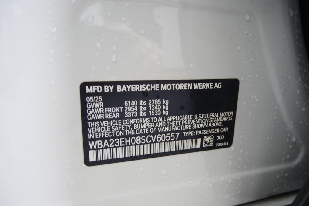 Certified 2025 BMW 740i image 32