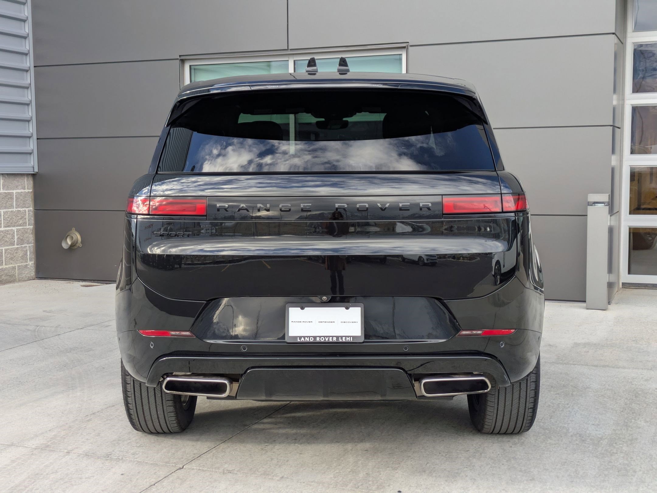 Used 2024 Land Rover Range Rover Sport Dynamic SE image 9