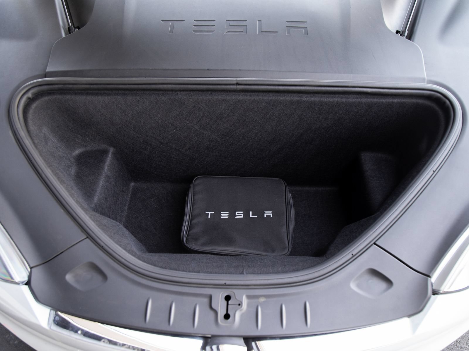 Used 2018 Tesla Model S 100D AWD/4WD image 27