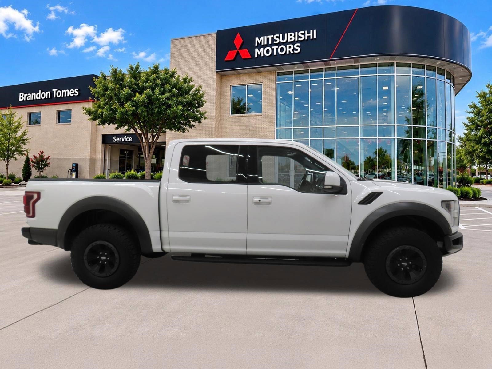 Used 2018 Ford F150 Raptor w/ Equipment Group 802A Luxury AWD/4WD image 2