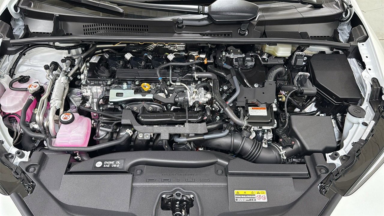 New 2026 Toyota Prius Plug-In Hybrid image 25