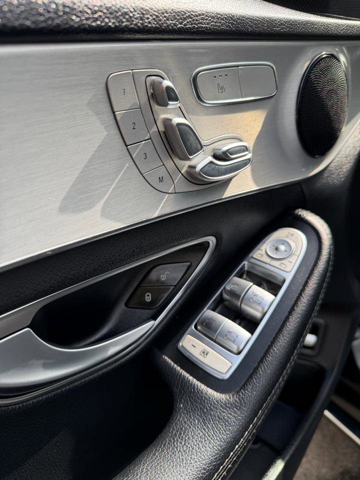 Used 2016 Mercedes-Benz C 300 4MATIC Sedan image 19