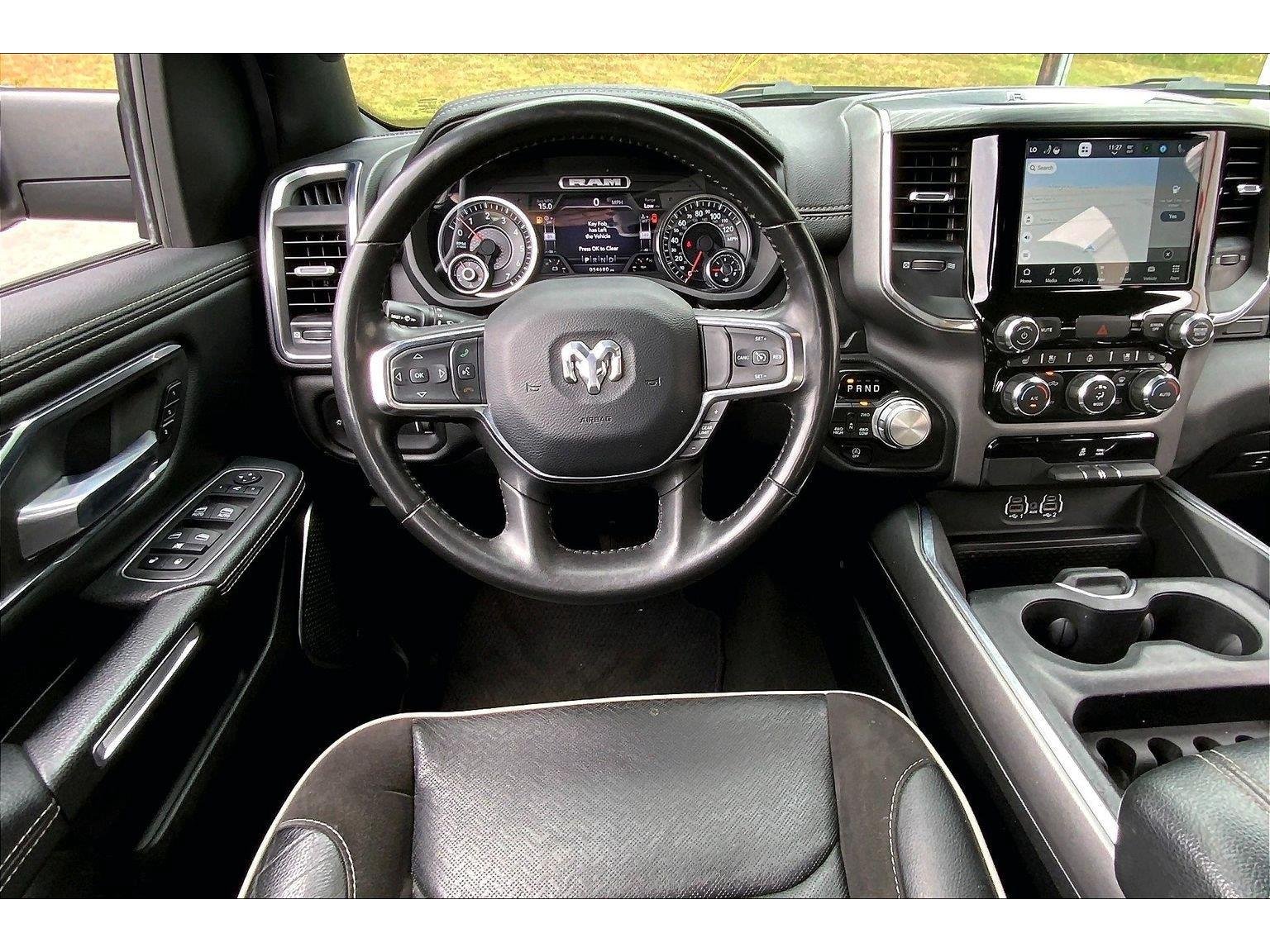 Used 2024 RAM 1500 Laramie AWD/4WD image 5