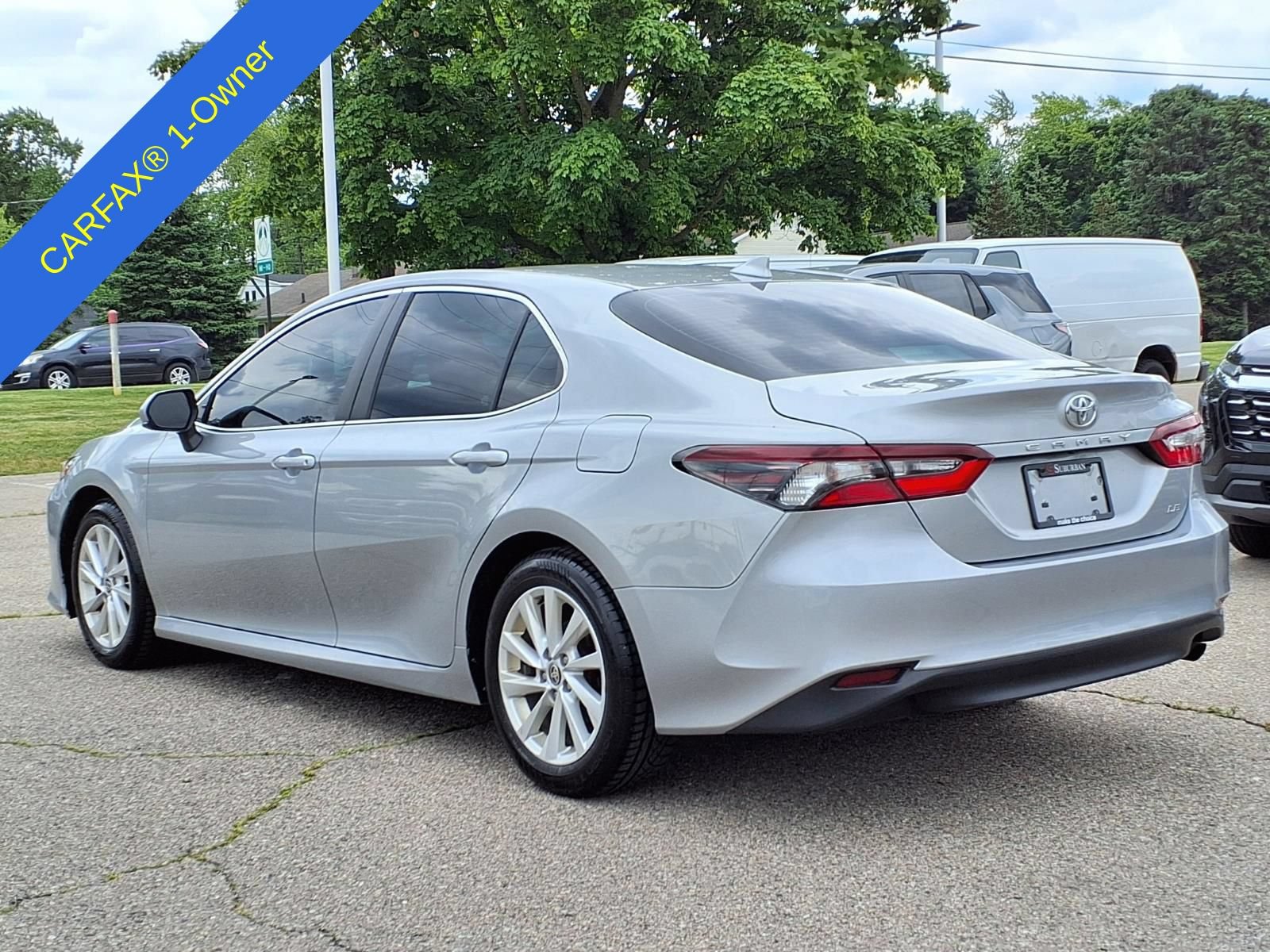 Used 2021 Toyota Camry LE FWD image 8