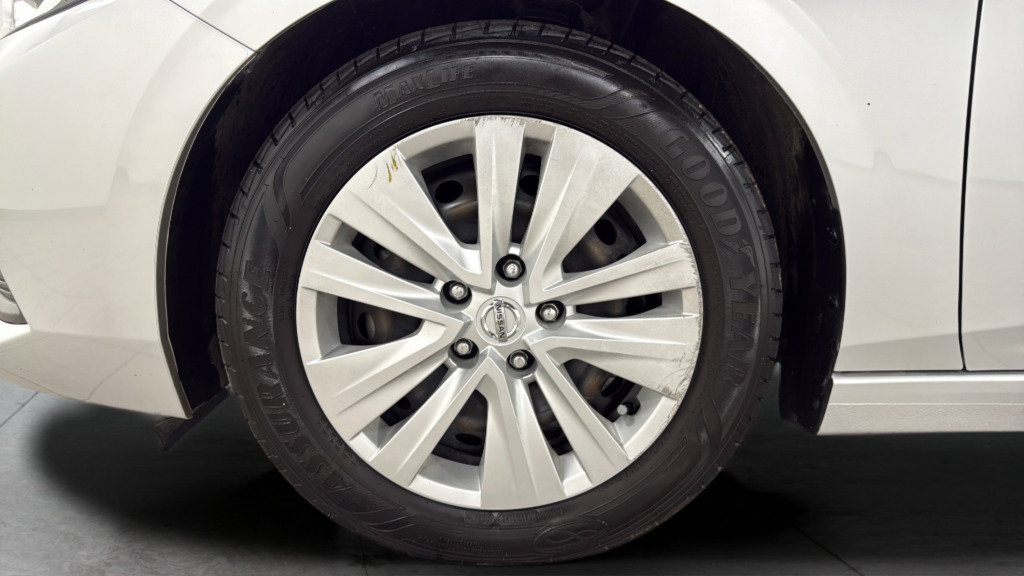 Used 2023 Nissan Sentra S image 40