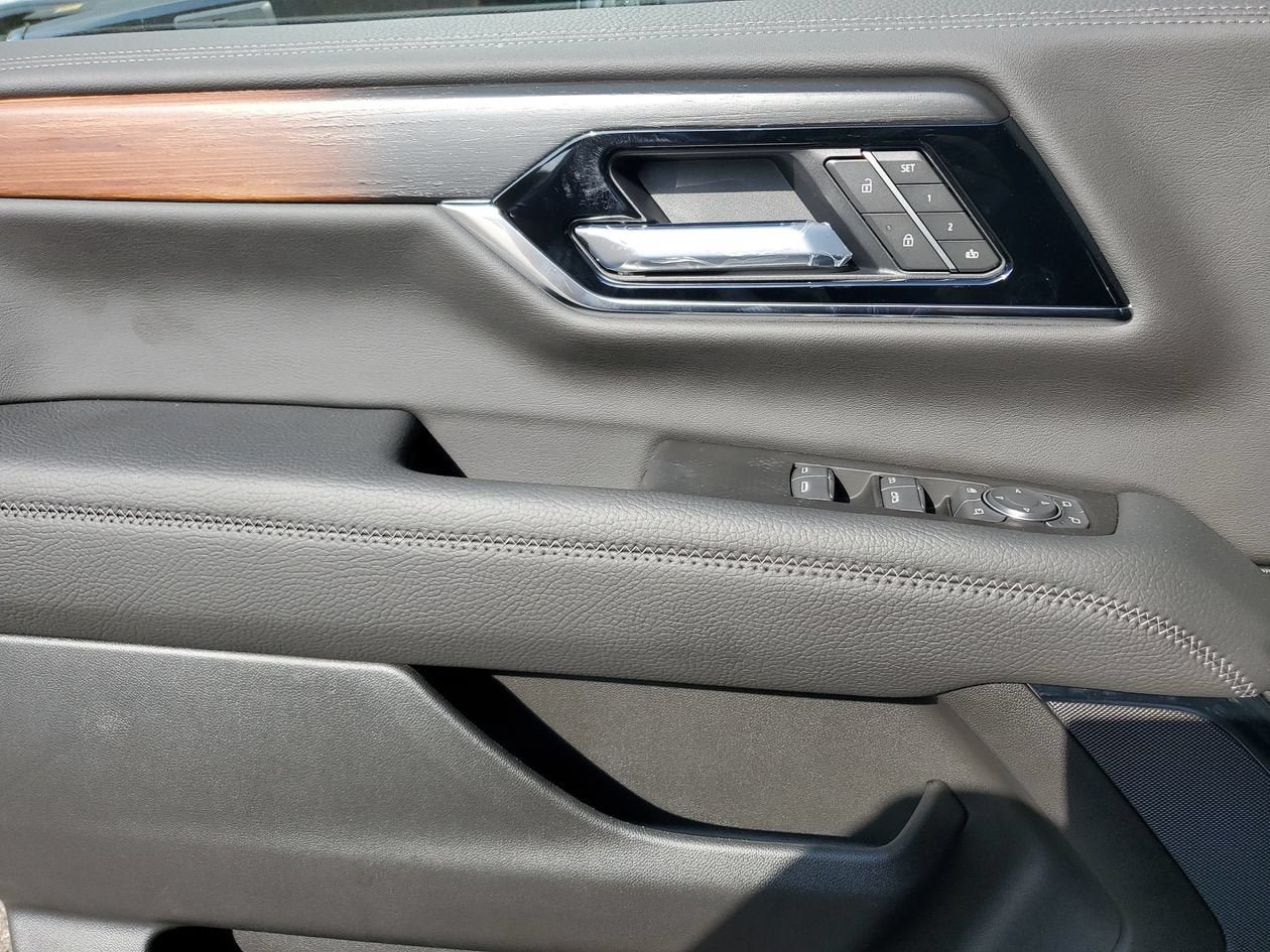 New 2026 GMC Yukon XL Denali RWD image 17