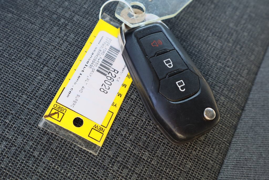 Used 2024 Ford F150 XLT image 31