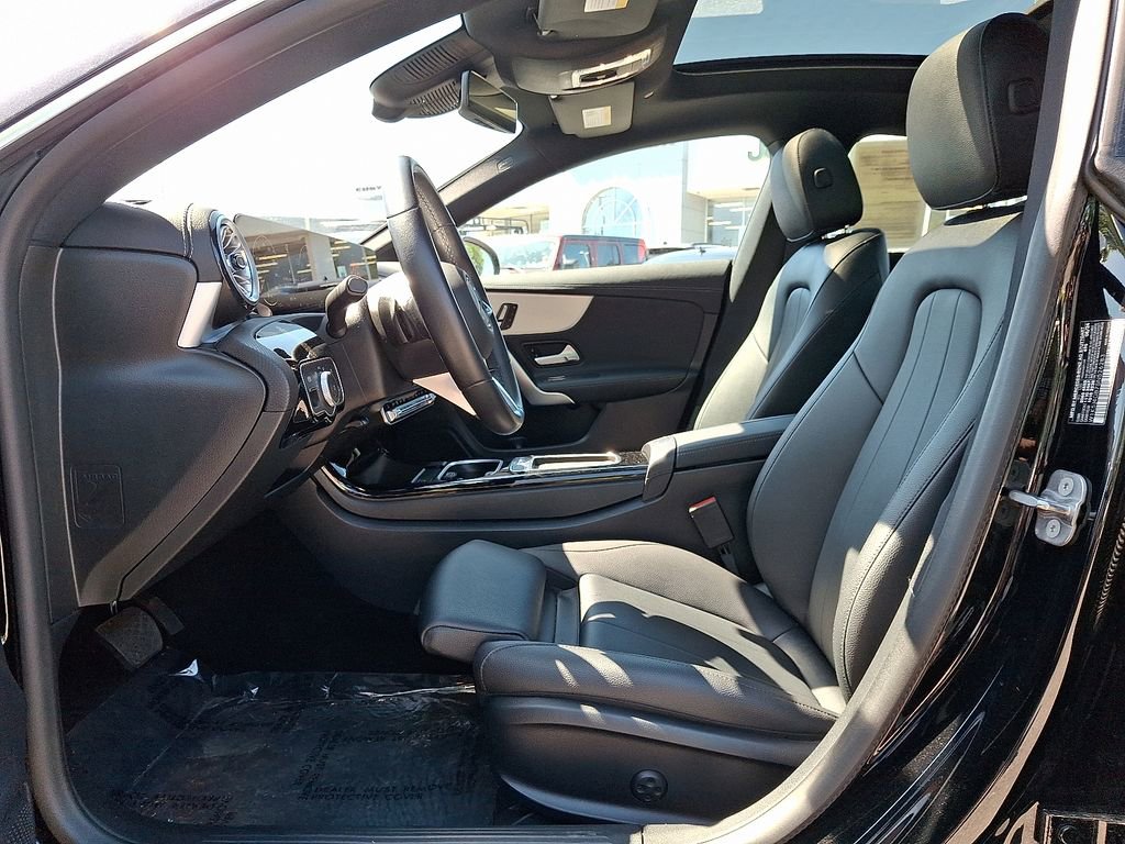 Used 2025 Mercedes-Benz CLA 250 image 11