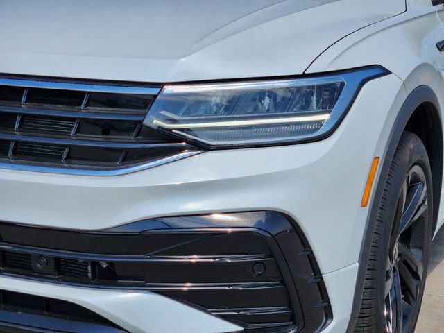 New 2024 Volkswagen Tiguan SE R-Line image 5