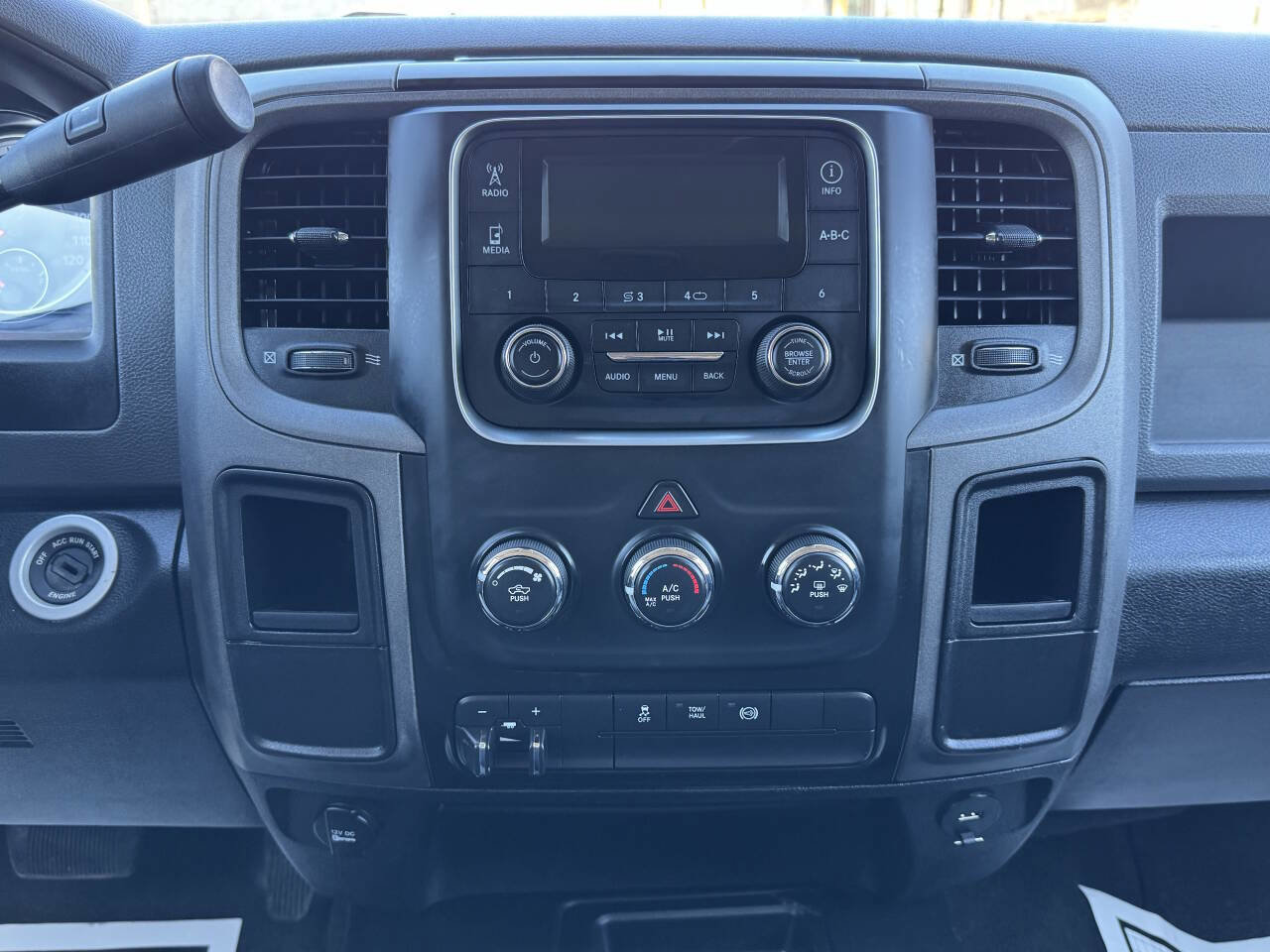 Used 2018 RAM 2500 Tradesman w/ Chrome Appearance Group AWD/4WD image 16