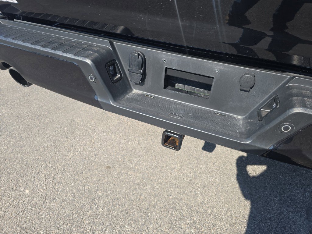 Used 2025 Ford F150 XLT w/ Equipment Group 302A MID image 10