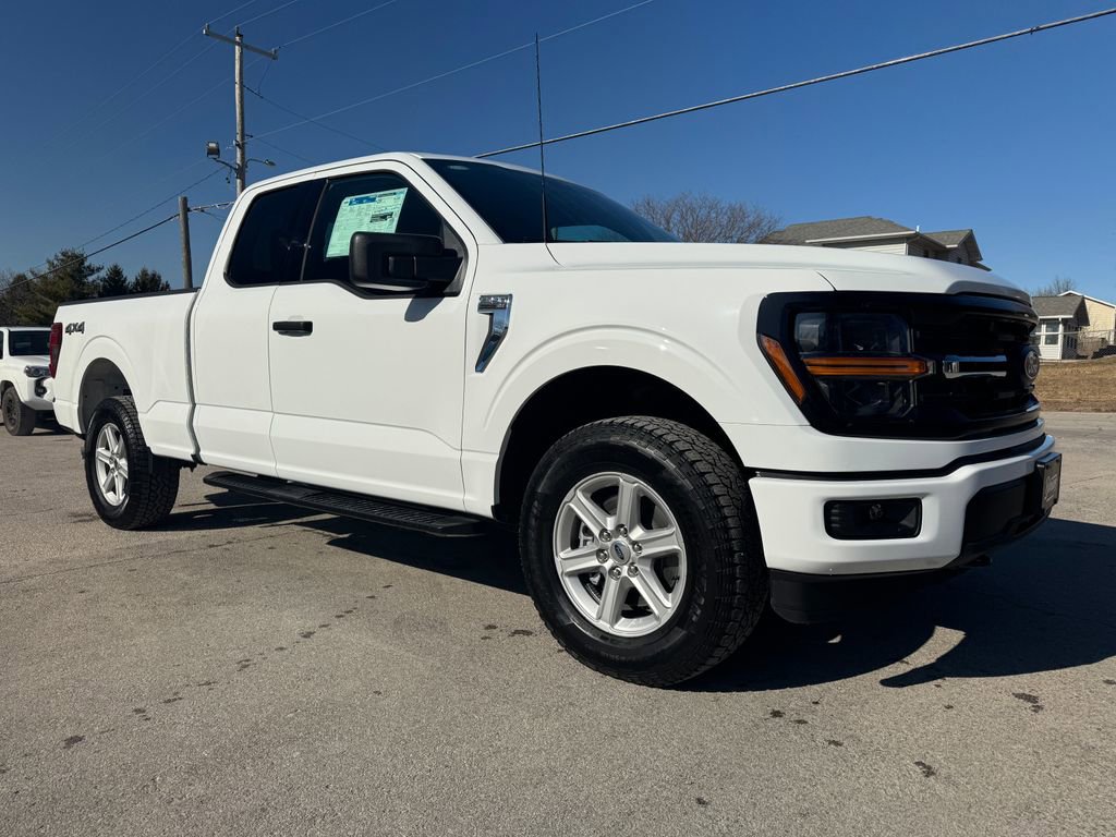 New 2026 Ford F150 XLT w/ Equipment Group 301A Standard image 3