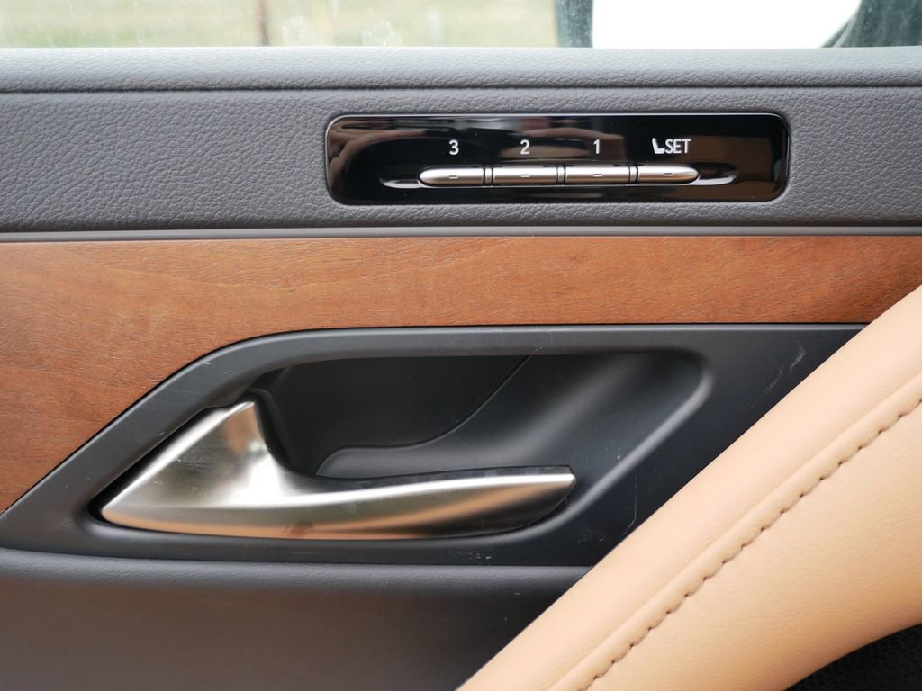 New 2026 Lexus LX 600 4WD w/ Luxury Package image 16