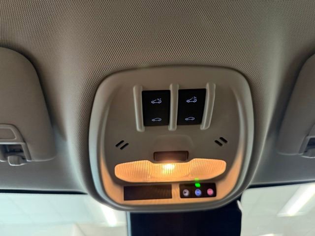 New 2026 Chevrolet Trax ACTIV w/ Sunroof Package FWD image 16