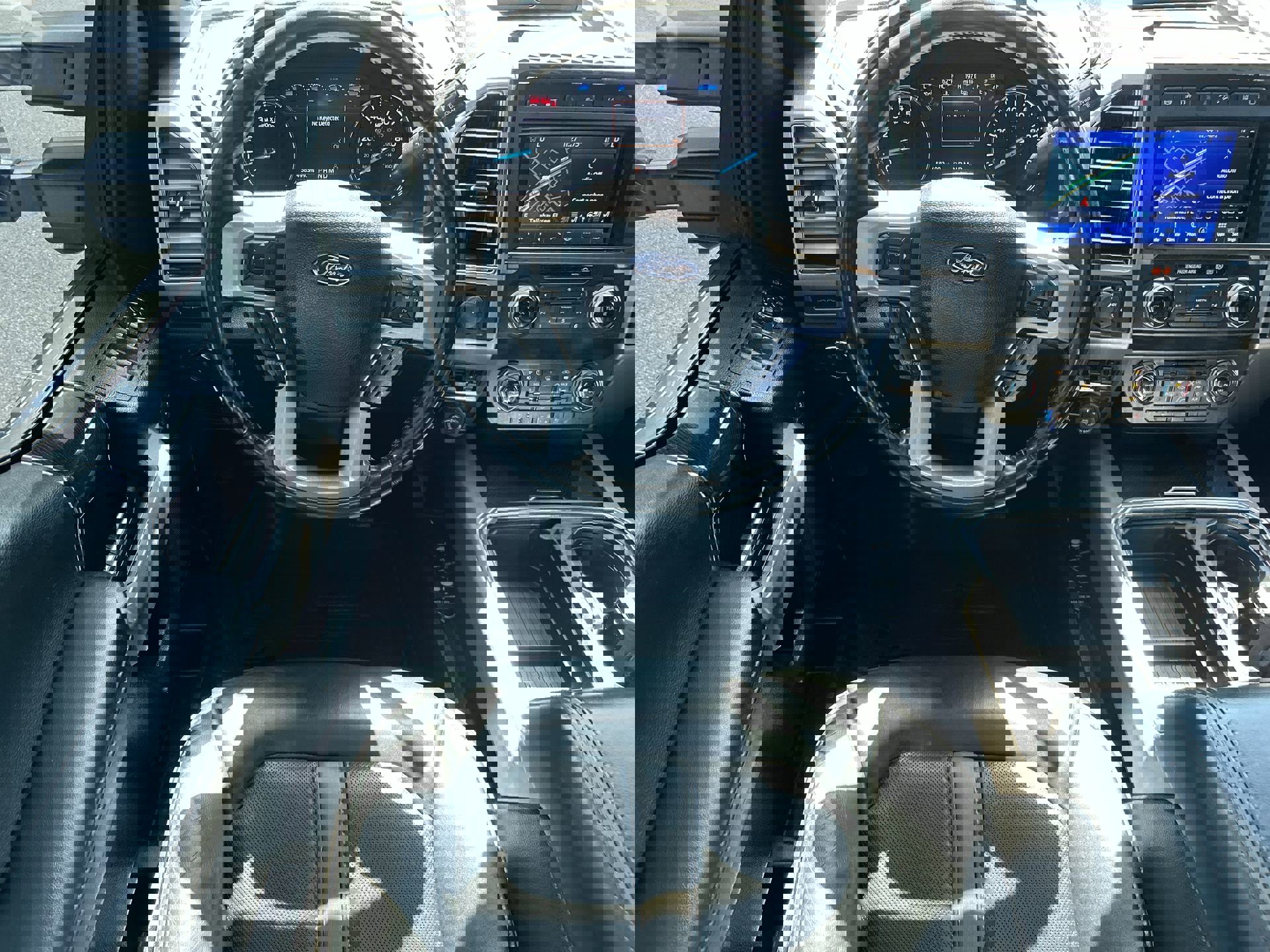 Used 2020 Ford F450 Platinum w/ FX4 Off-Road Package image 17