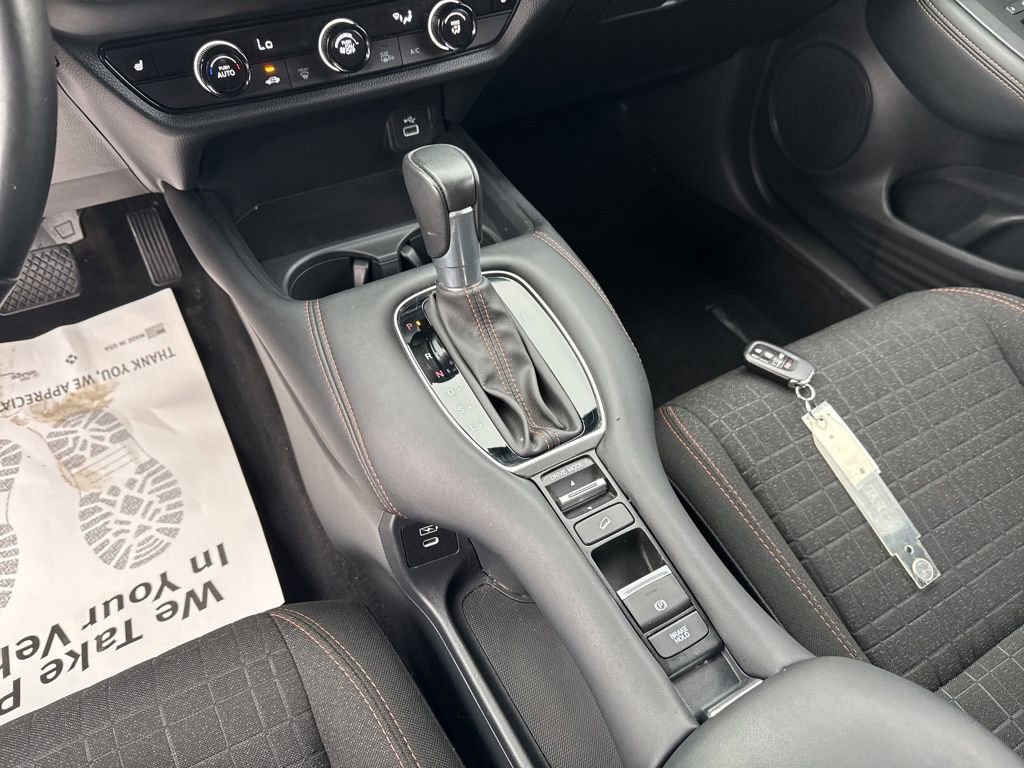 Used 2025 Honda HR-V Sport image 23