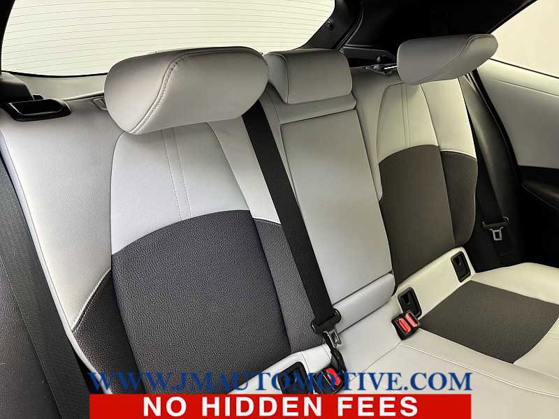 Used 2019 Toyota Corolla XSE image 18