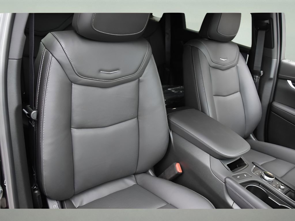 New 2025 Cadillac XT5 Premium Luxury w/ LPO, Floor Liner Package image 30