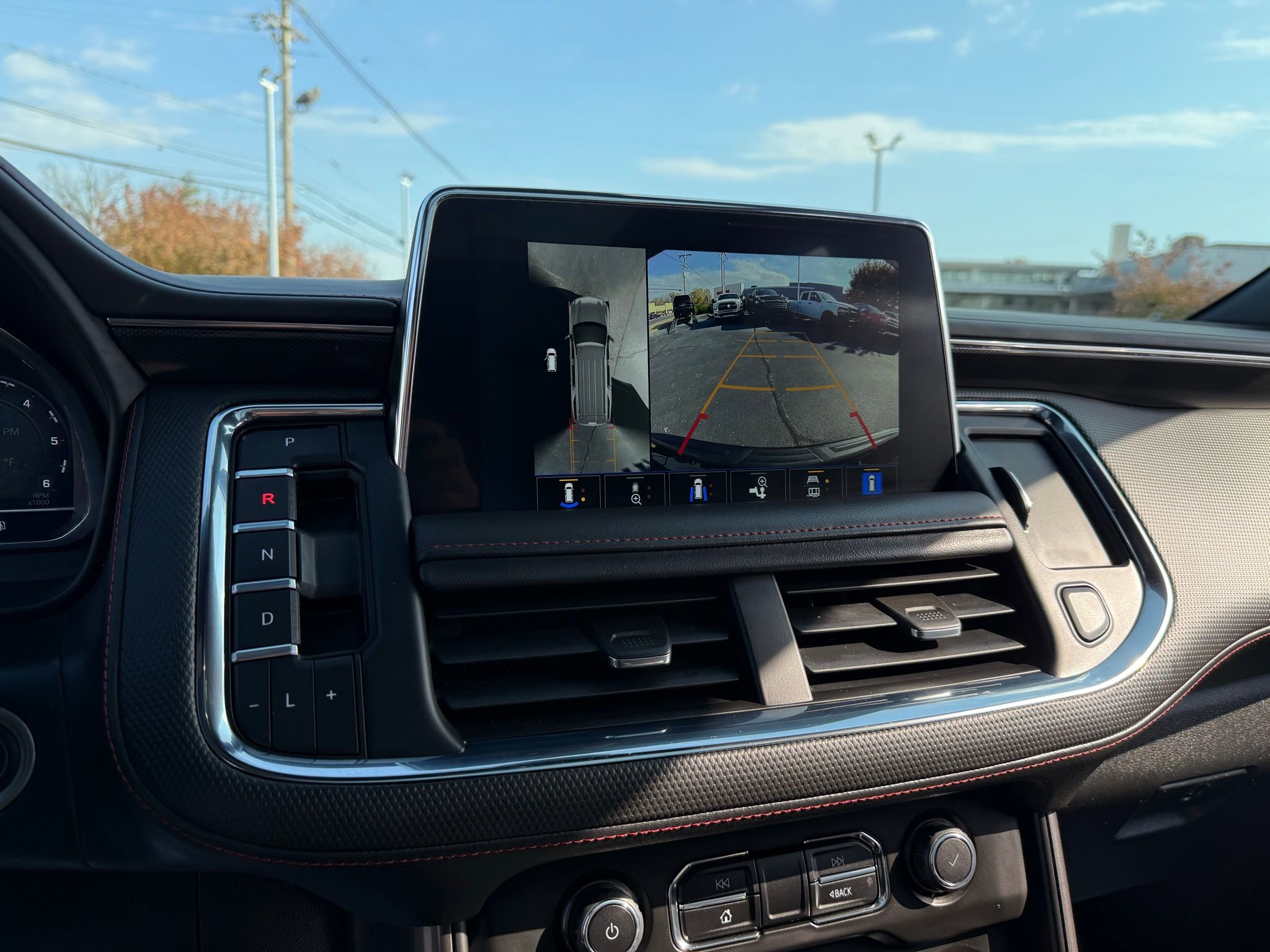 Used 2022 Chevrolet Tahoe RST w/ Luxury Package image 54