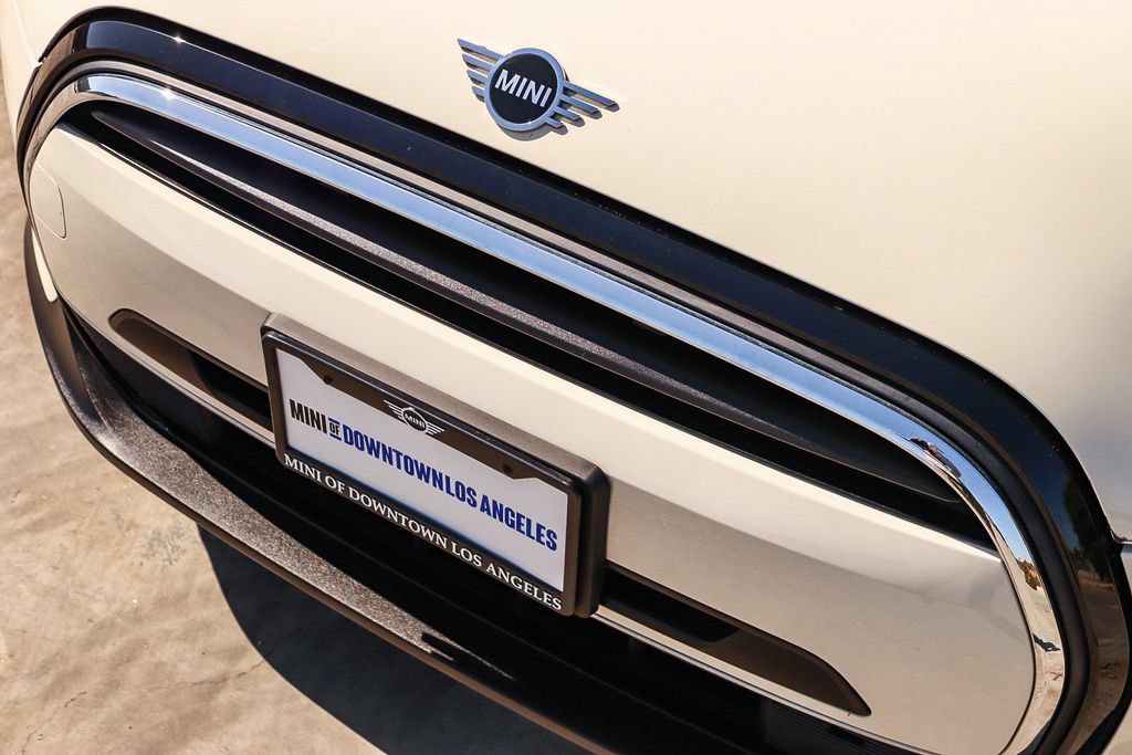 Used 2023 MINI Cooper 2-Door Hardtop FWD image 11