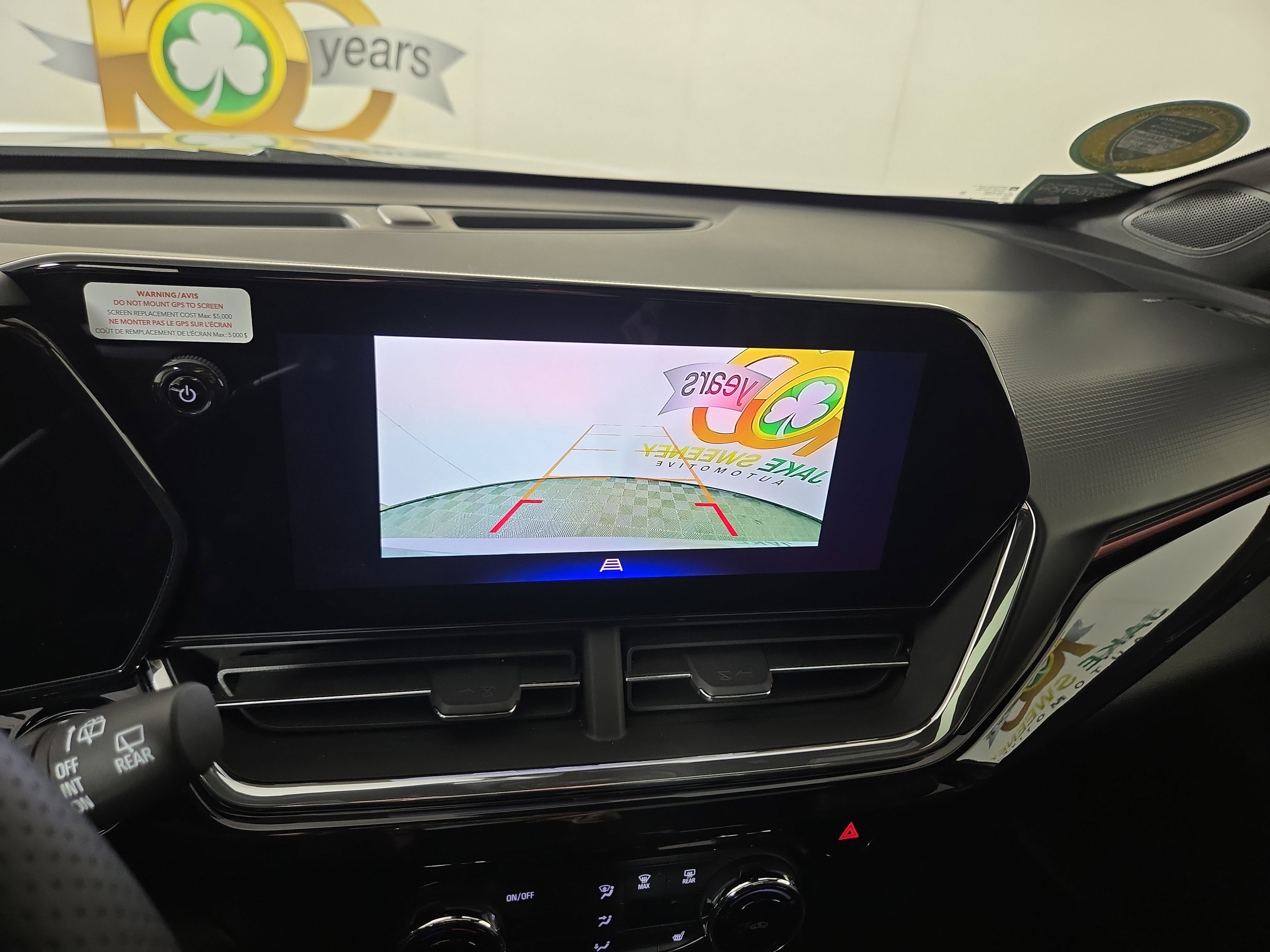 Certified 2025 Chevrolet Trax RS w/ Sunroof Package image 20