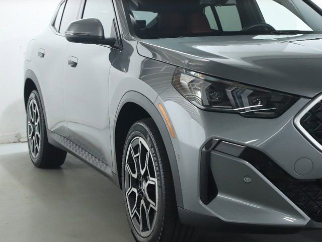 Used 2025 BMW X2 xDrive28i AWD/4WD image 10