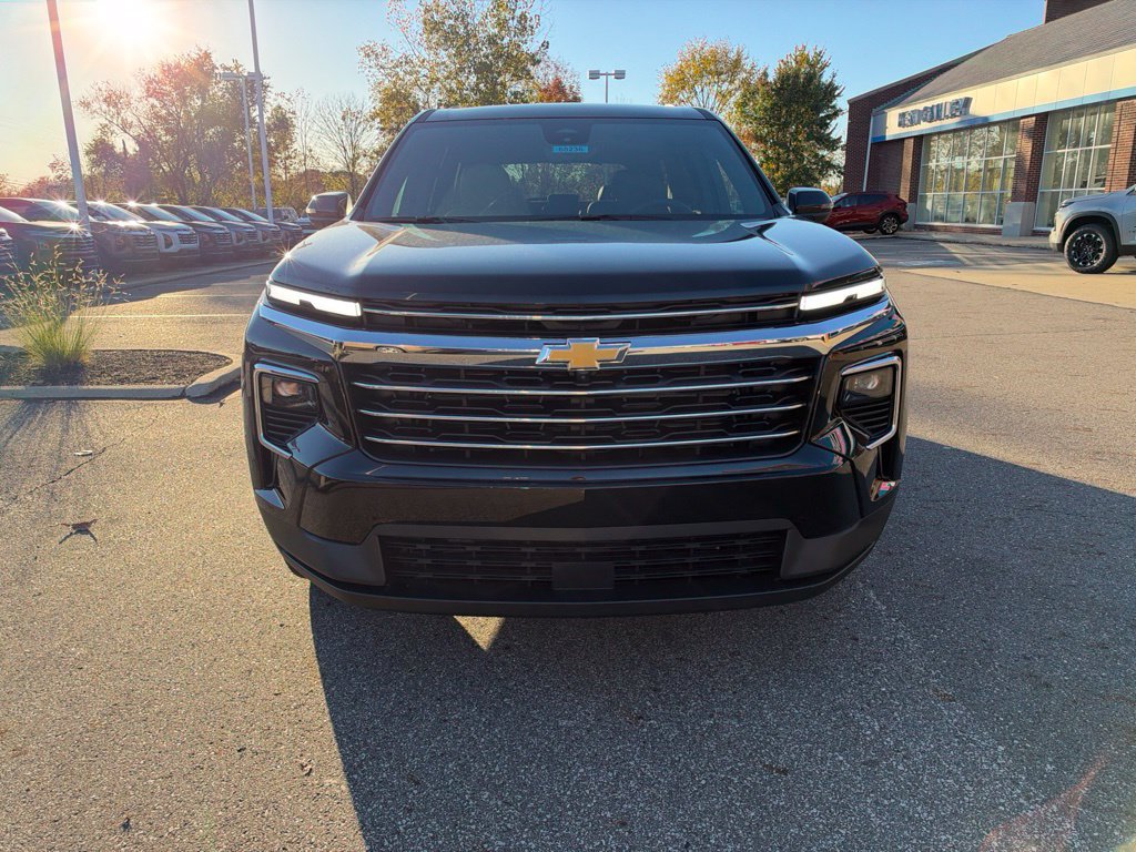New 2027 Chevrolet Traverse LT w/ Driver Confidence Package AWD/4WD image 8