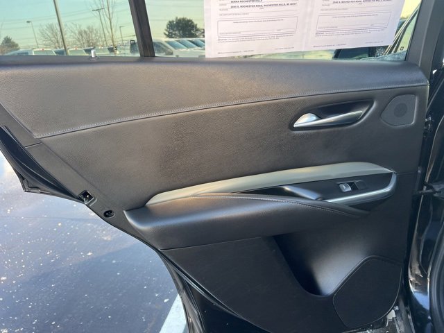 Used 2021 Cadillac XT4 Premium Luxury w/ Cold Weather Package image 17