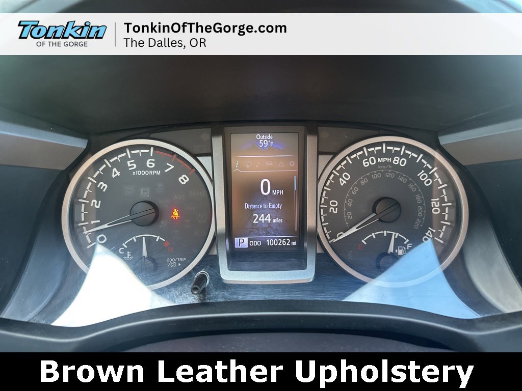 Used 2016 Toyota Tacoma Limited image 19