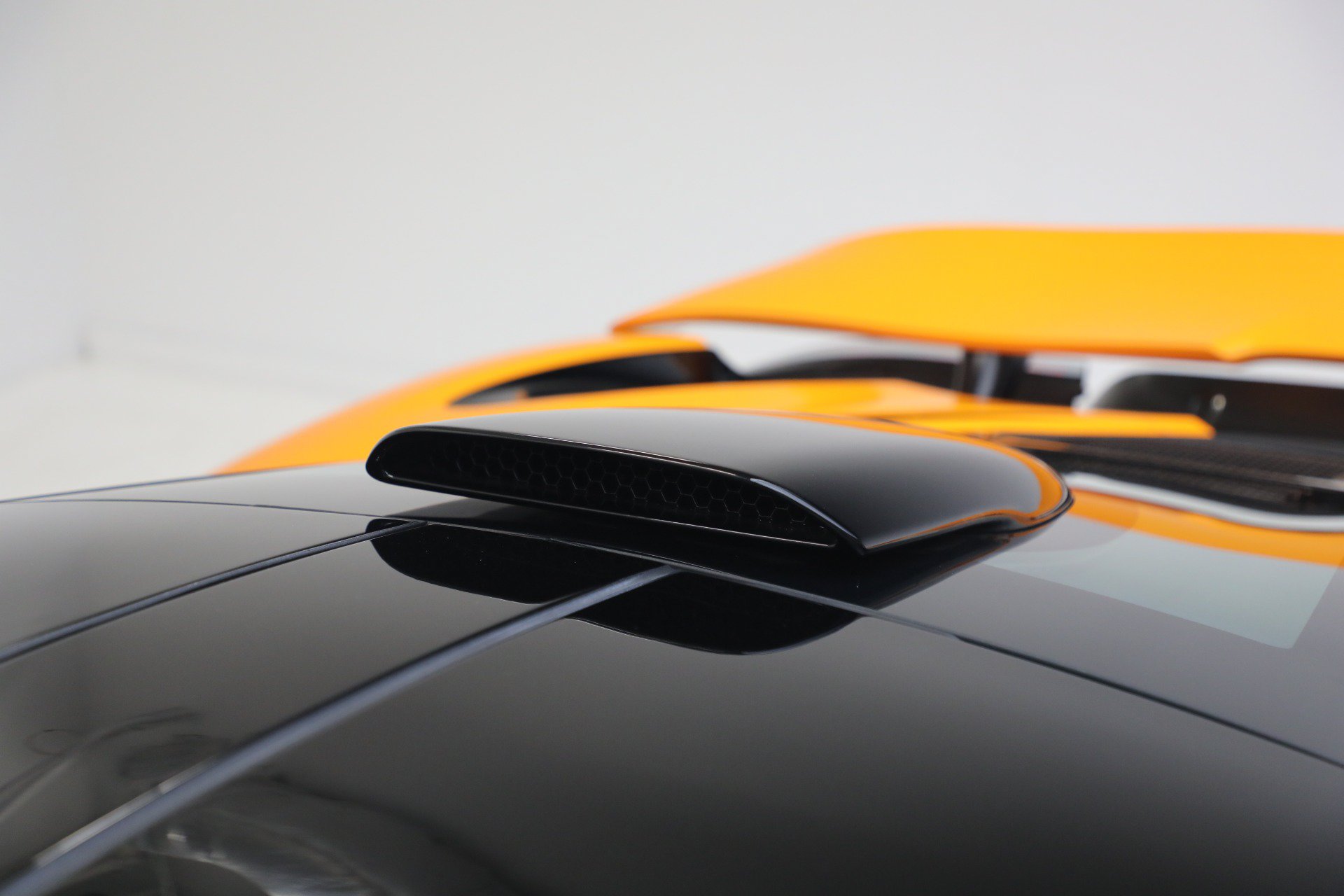 Used 2021 McLaren 720S RWD image 31