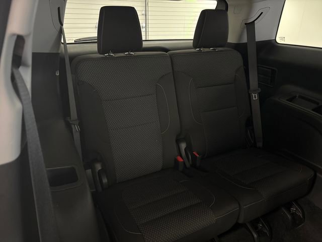 Used 2023 GMC Acadia SLE w/ Driver Convenience Package image 23