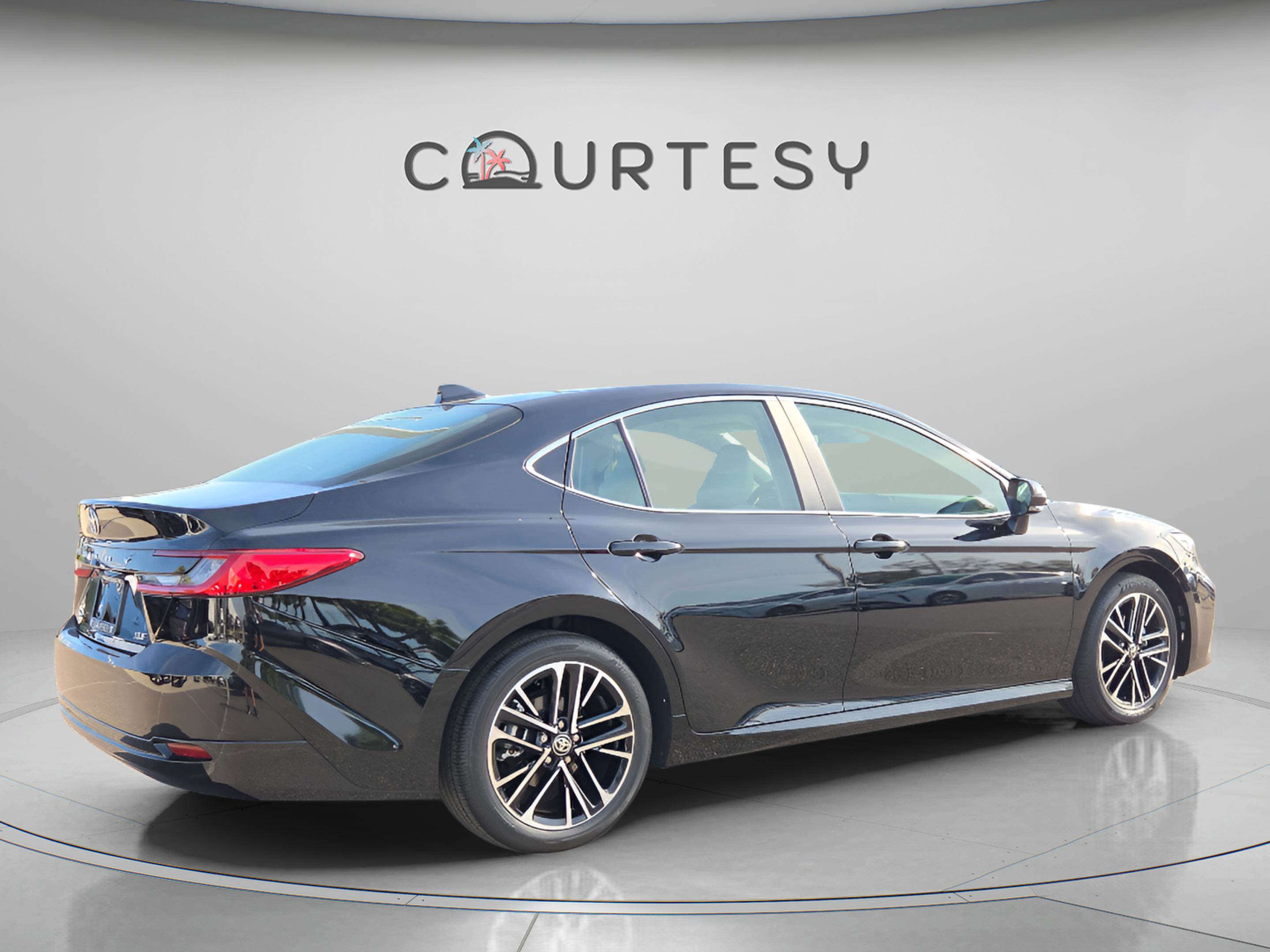 Certified 2025 Toyota Camry XLE image 6