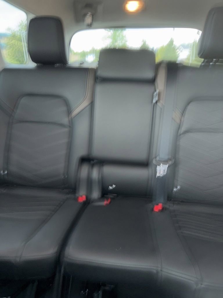 Used 2025 Nissan Pathfinder Platinum w/ Cargo Package AWD/4WD image 41