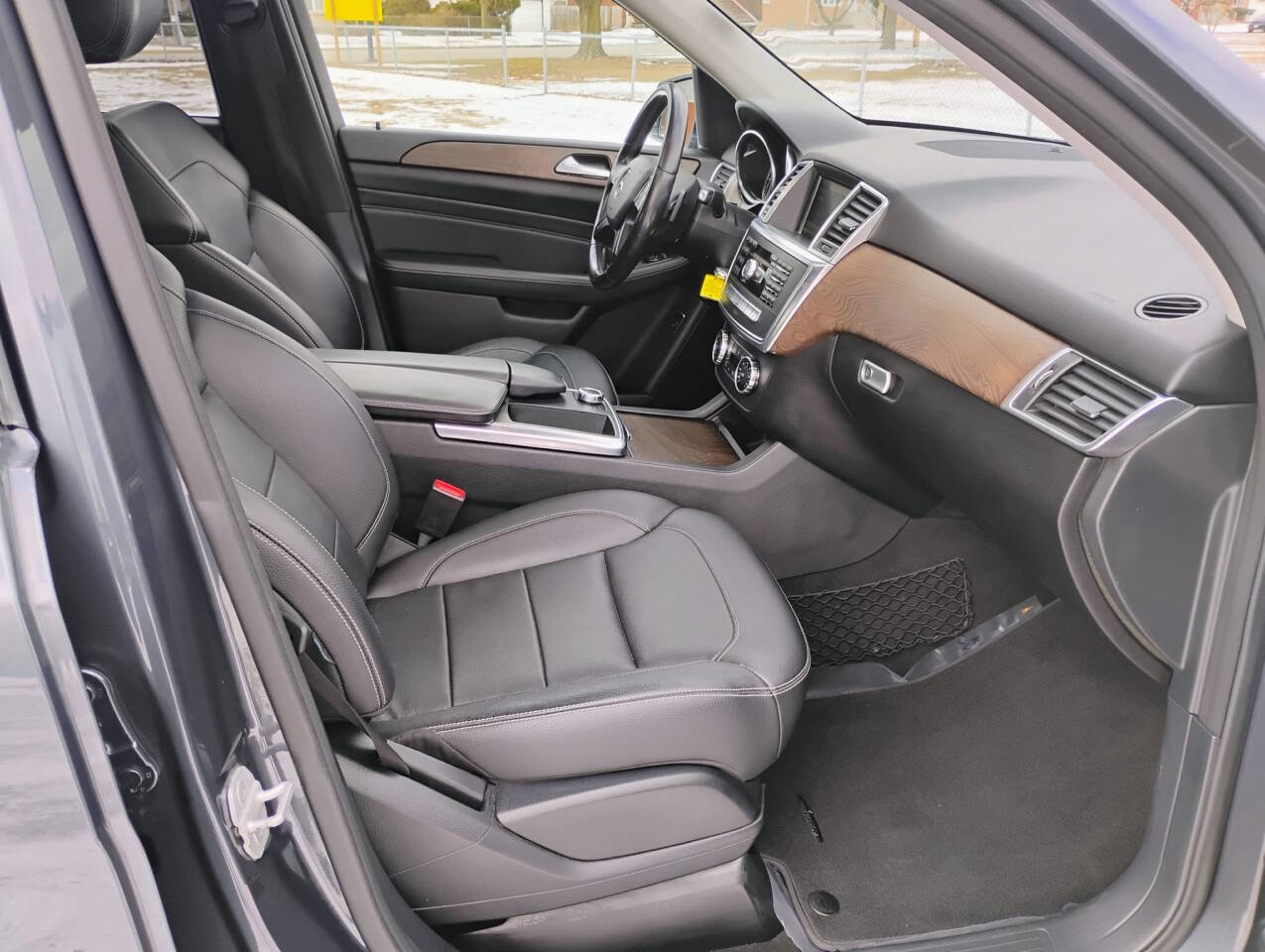 Used 2015 Mercedes-Benz ML 350 4MATIC w/ Premium 1 Package image 10