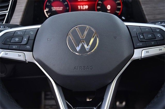 Used 2024 Volkswagen Atlas SEL Premium R-Line image 18