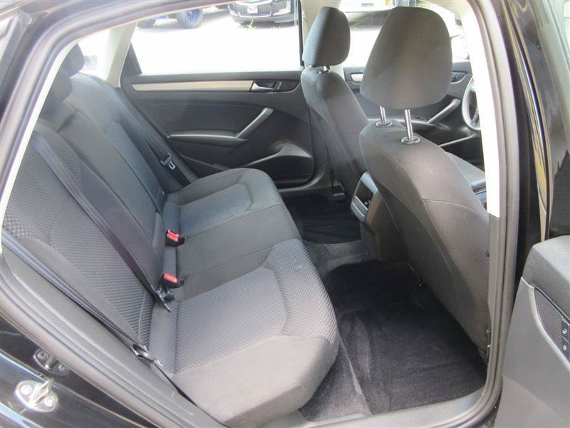 Used 2014 Volkswagen Passat 1.8T S FWD image 20