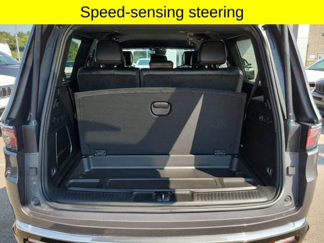 Used 2023 Jeep Wagoneer 4WD w/ Mopar Step-Up Package image 29