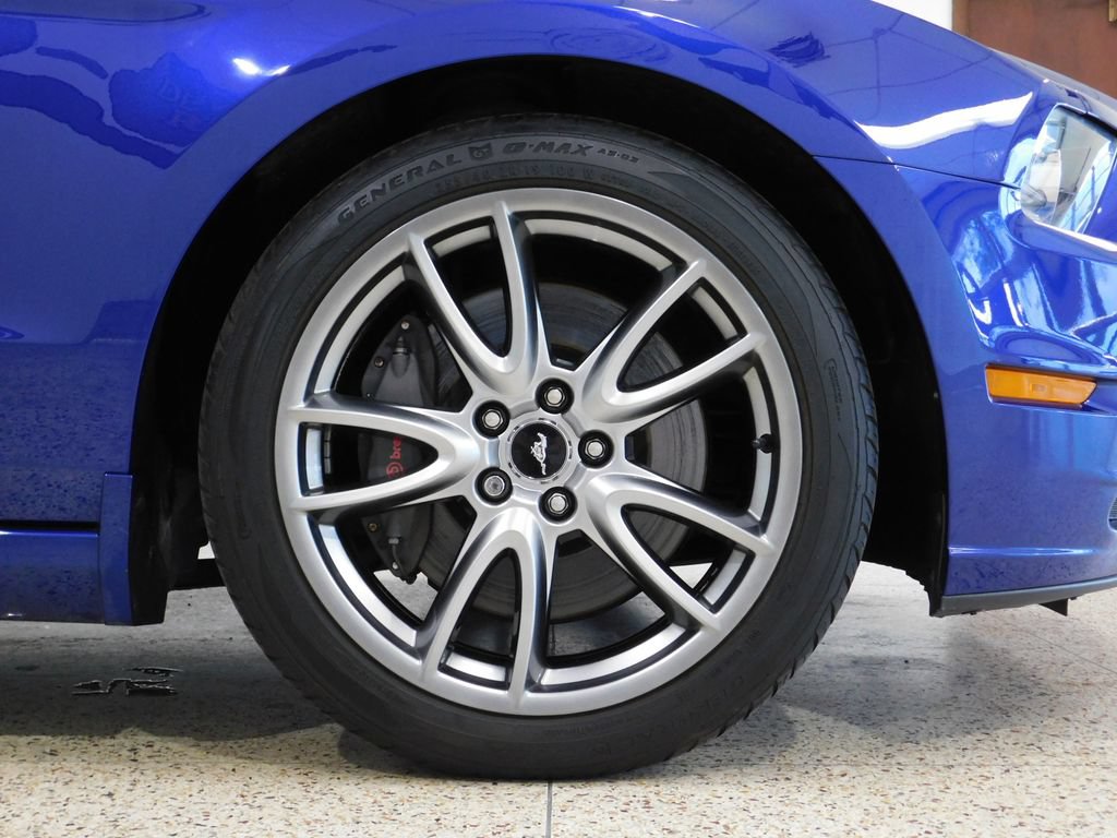 Used 2013 Ford Mustang GT Premium w/ Electronics Pkg RWD image 87