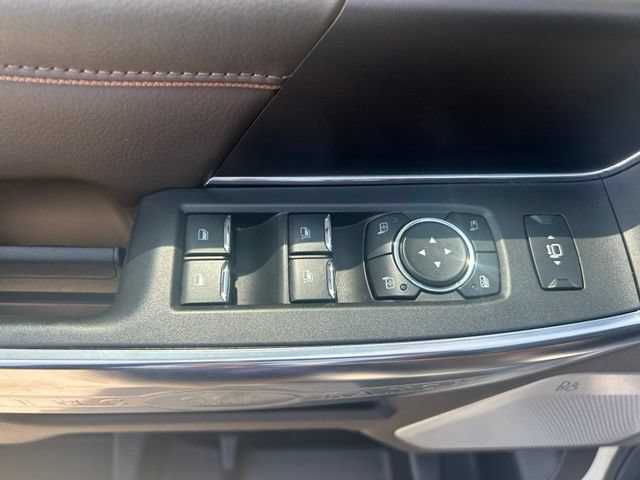 Used 2025 Ford F350 King Ranch w/ Chrome Package AWD/4WD image 29