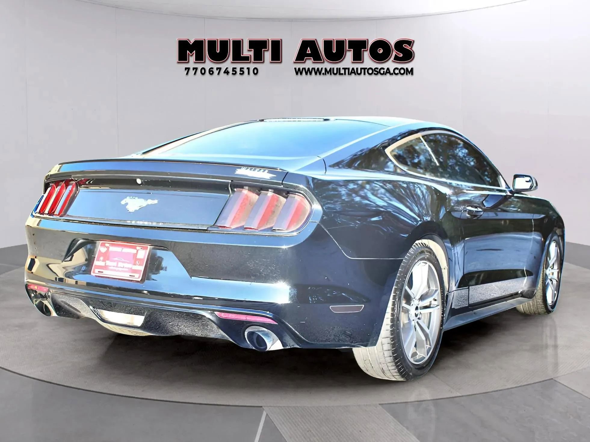 Used 2016 Ford Mustang Coupe image 3