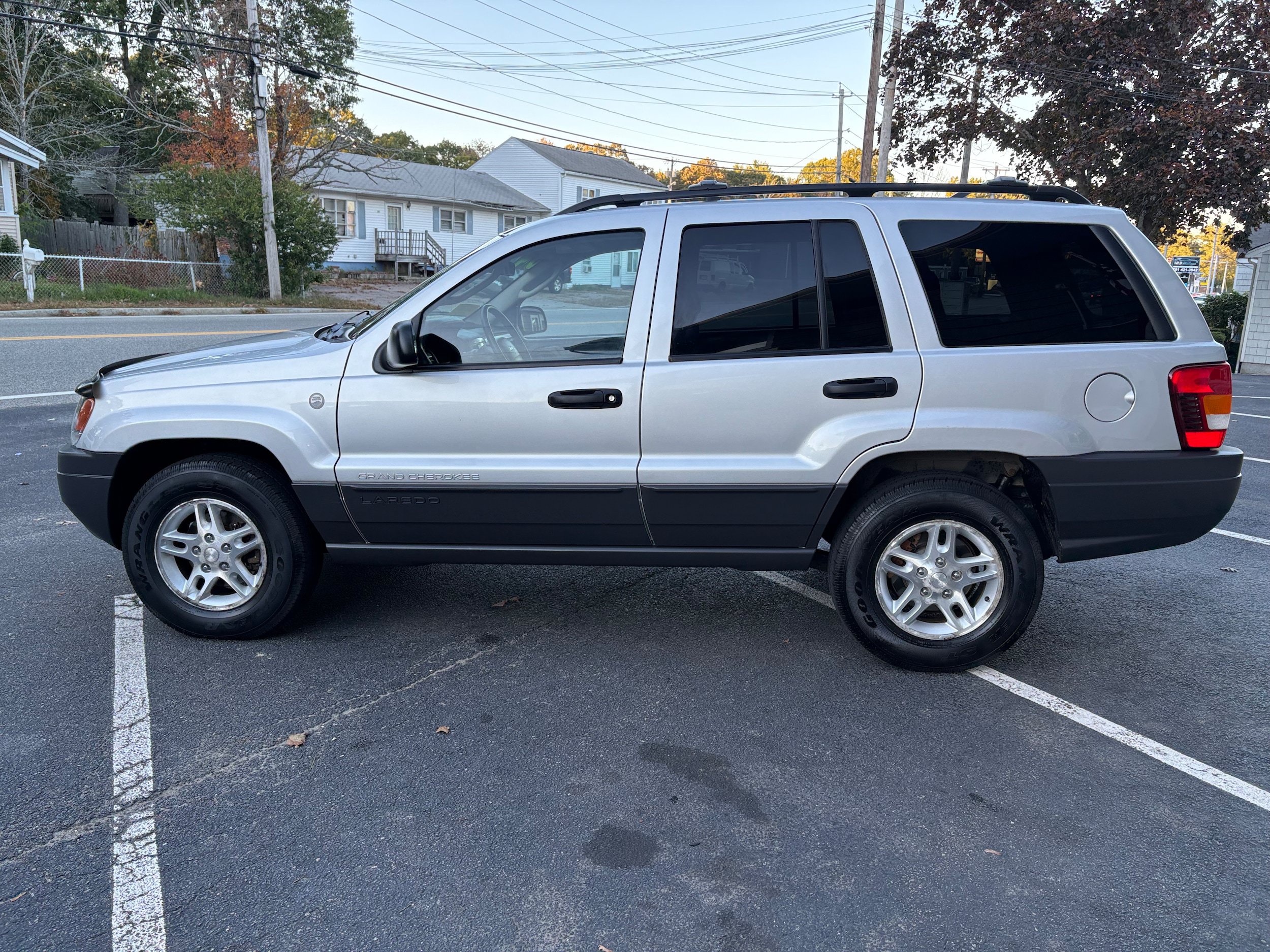 Used 2004 Jeep Grand Cherokee Laredo w/ Convenience Group AWD/4WD image 8