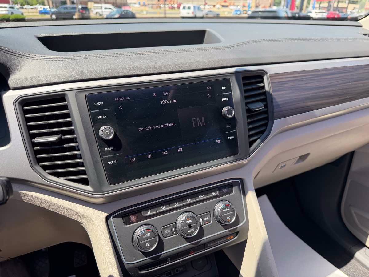 Used 2021 Volkswagen Atlas SE AWD/4WD image 25