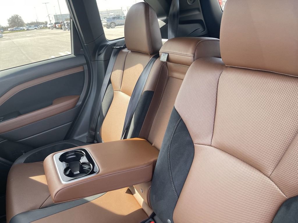 Used 2025 Subaru Forester Touring w/ Popular Package - Touring image 37